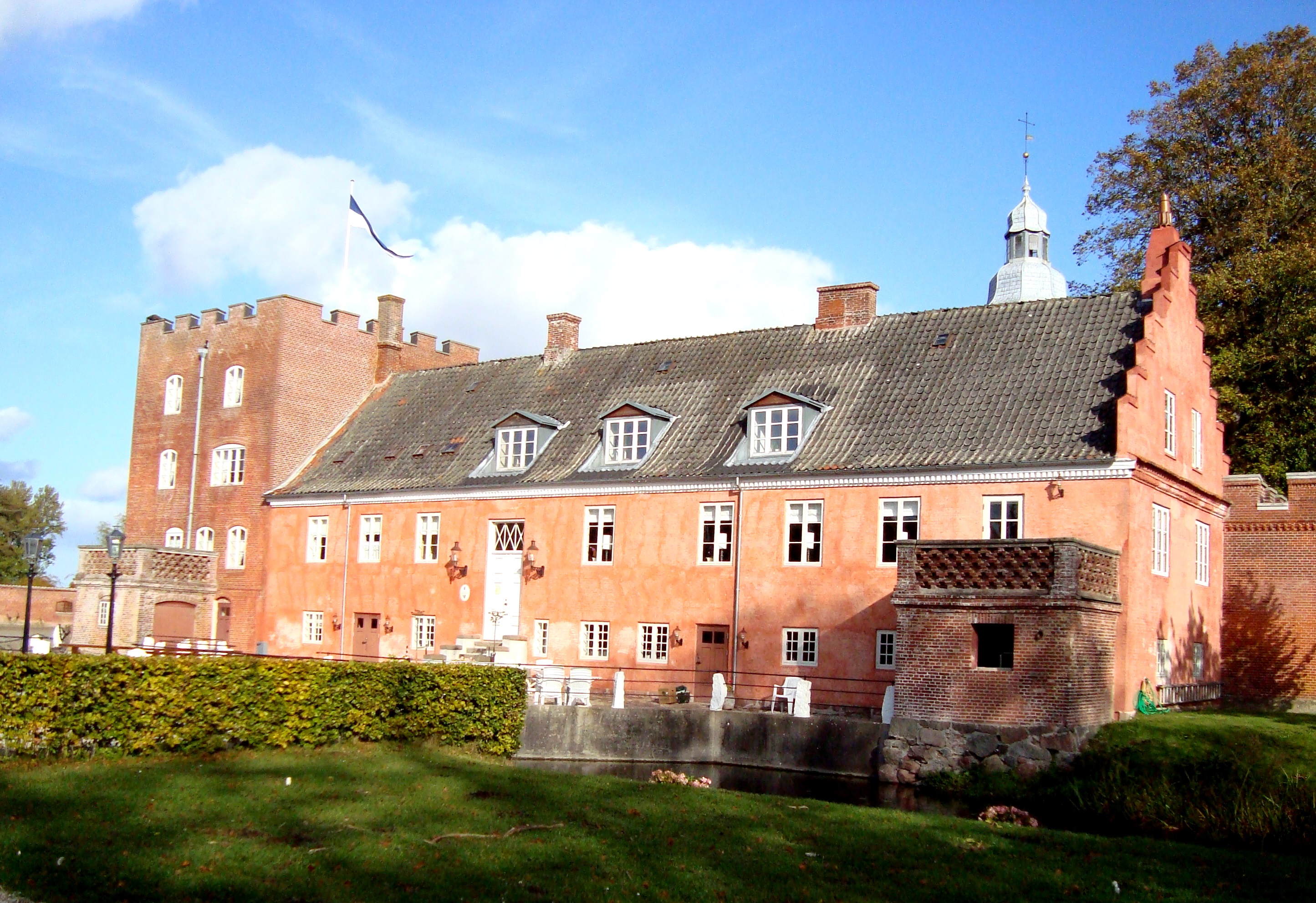 broholm slot ejer broholm slot ejer